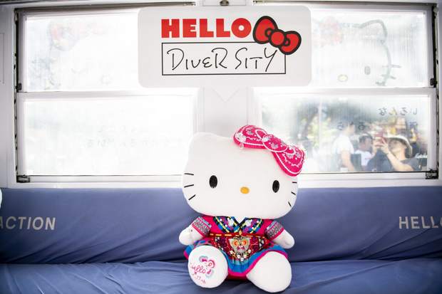 HELLODIVERSITY , HELLOKITTY