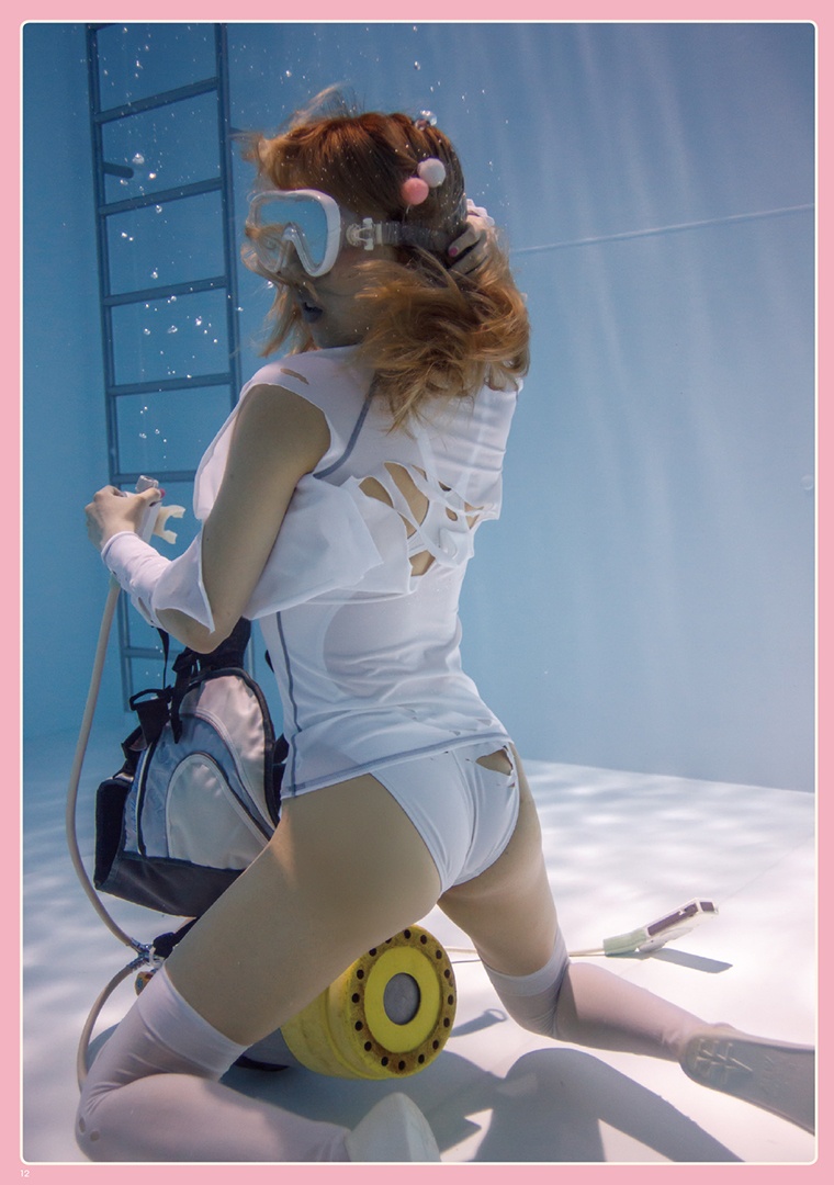 『O.D.E.N.』4／モデル：MOMOCOさん