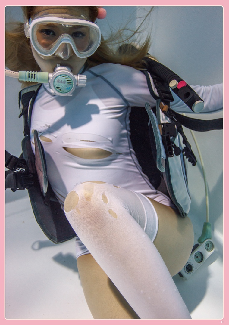 『O.D.E.N.』1／モデル：MOMOCOさん