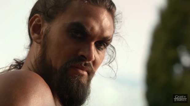 ワイルドすぎる王／画像は動画「Game of Thrones: Moments Tease - Daenerys Targaryen and Khal Drogo (HBO)」より