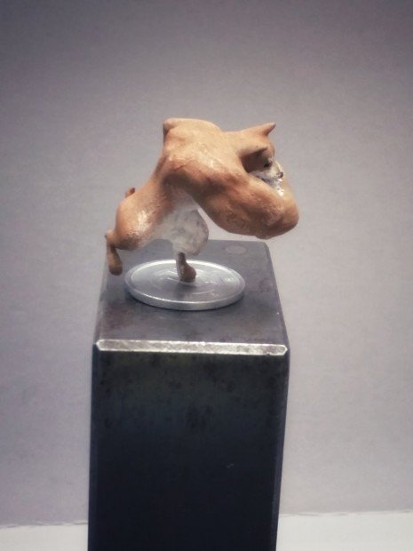 右フックの柴犬_2