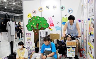 コミケでの大コケから2年…VRアイドル「えのぐ」の岩本町芸能社が語る未来