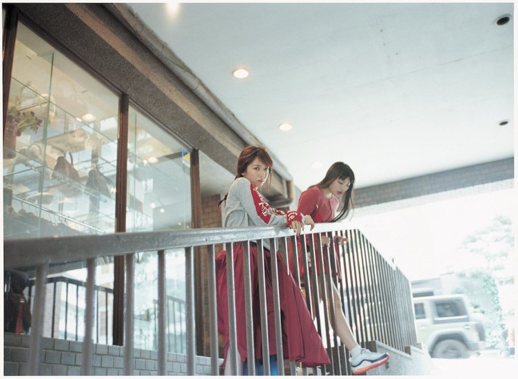 エビ中×渋谷×アートの異色写真集『SHIBUYA-KU』発売　記念写真展も開催
