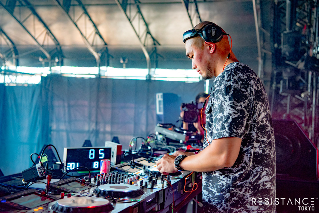 01 Bagagee Viphex 13_ULTRA JAPAN Day3_RESISTANCE_3