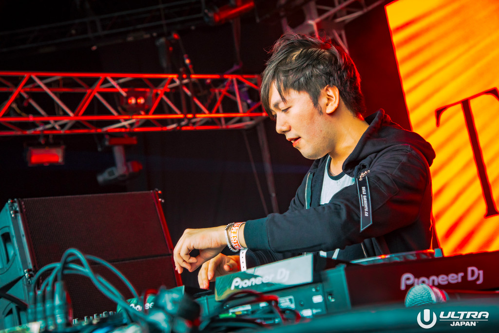 01 Teddyloid_ULTRA JAPAN Day1_LIVE