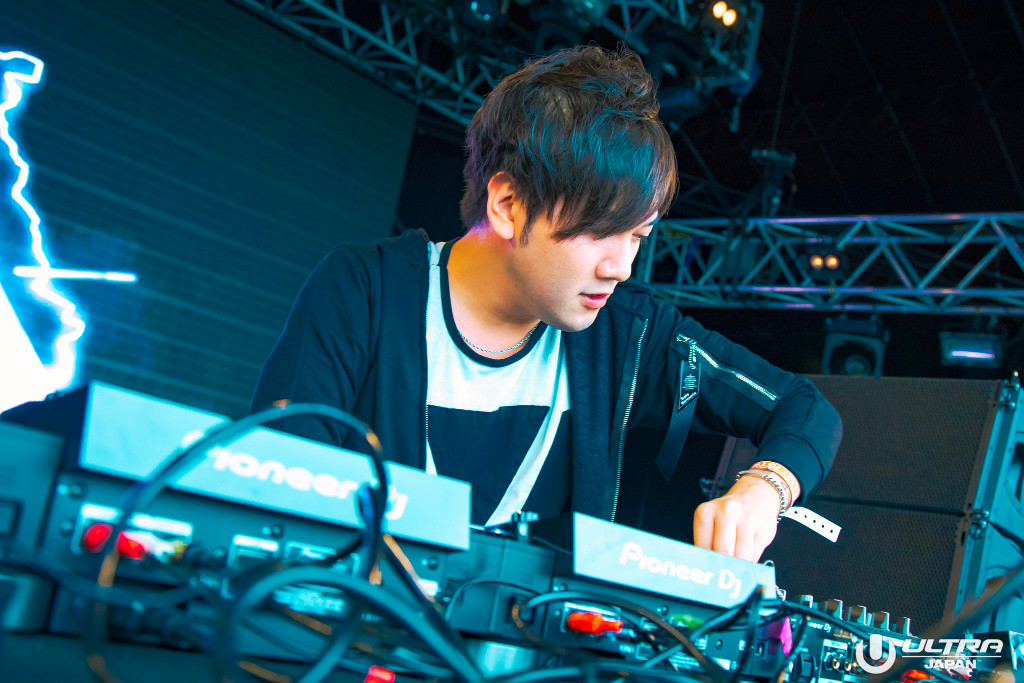 01 Teddyloid_ULTRA JAPAN Day1_LIVE_2