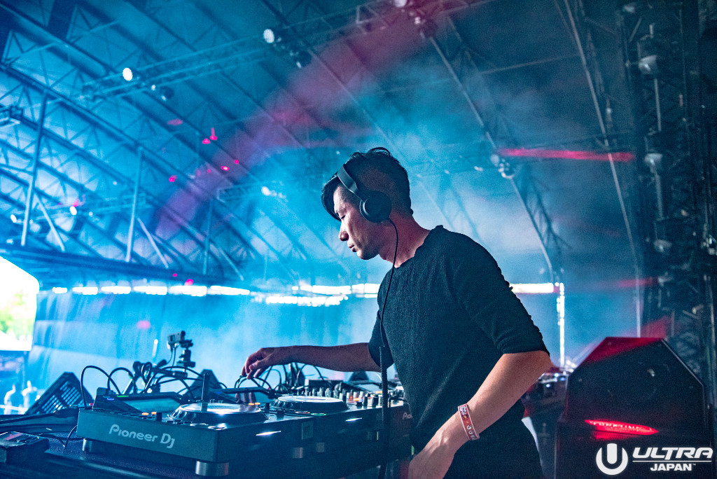 03 Q&#039;hey_ULTRA JAPAN Day1_RESISTANCE