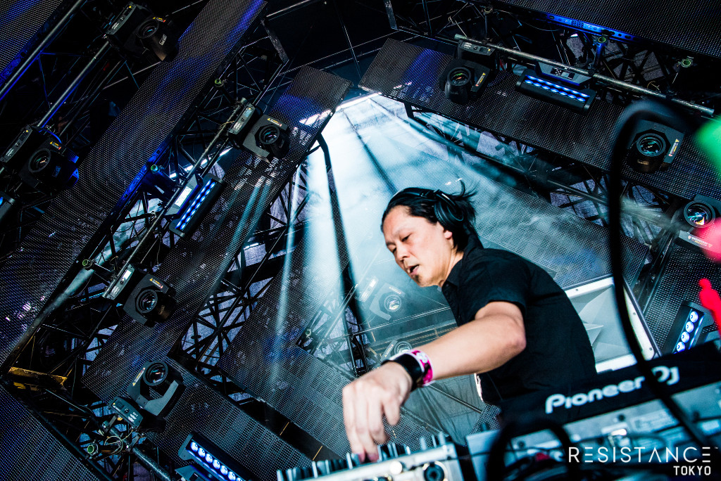 04 KEN ISHII_ULTRA JAPAN Day3_RESISTANCE_2