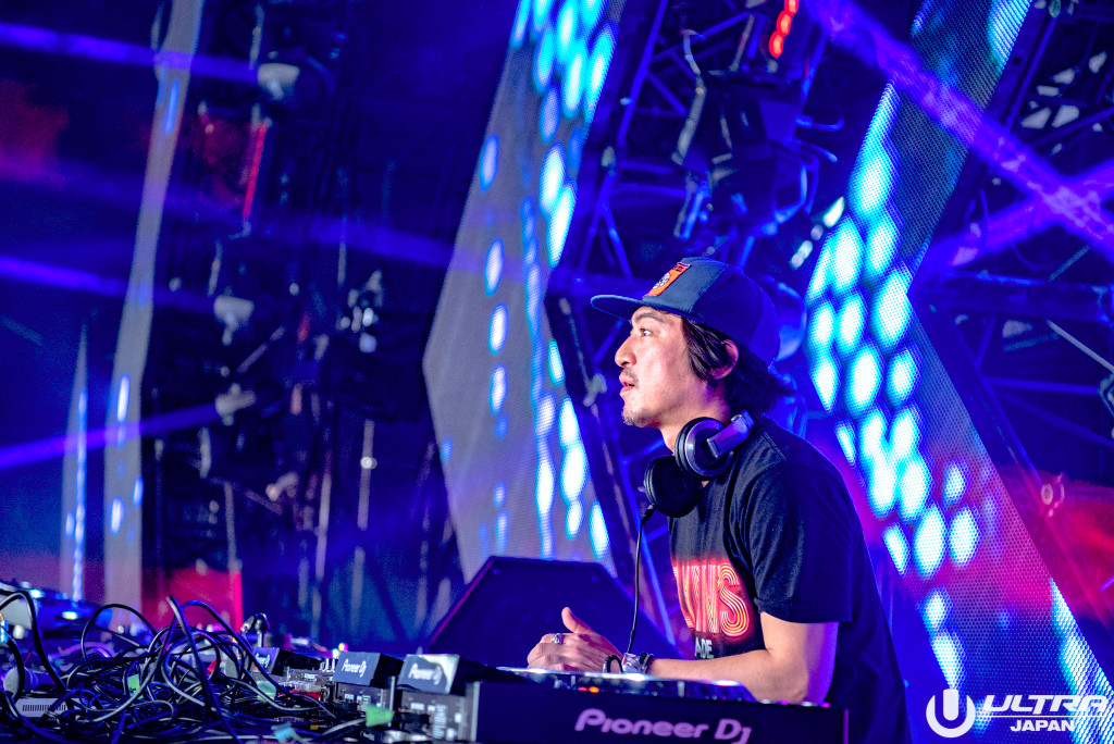 04 Sugiurumn_ULTRA JAPAN Day1_RESISTANCE_10