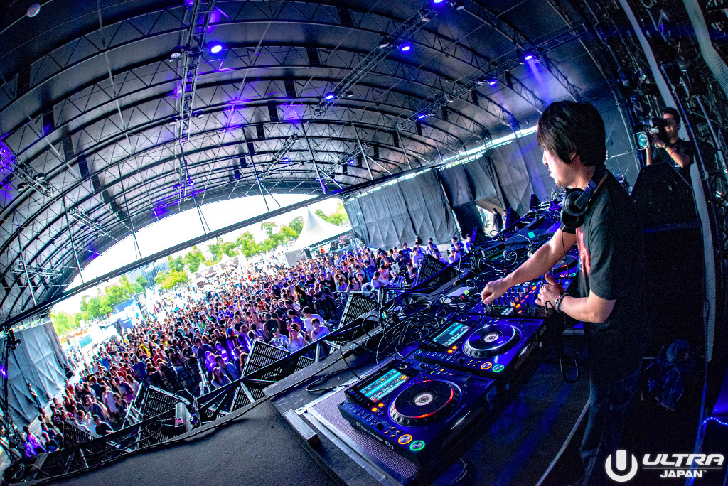 04 Sugiurumn_ULTRA JAPAN Day1_RESISTANCE_4