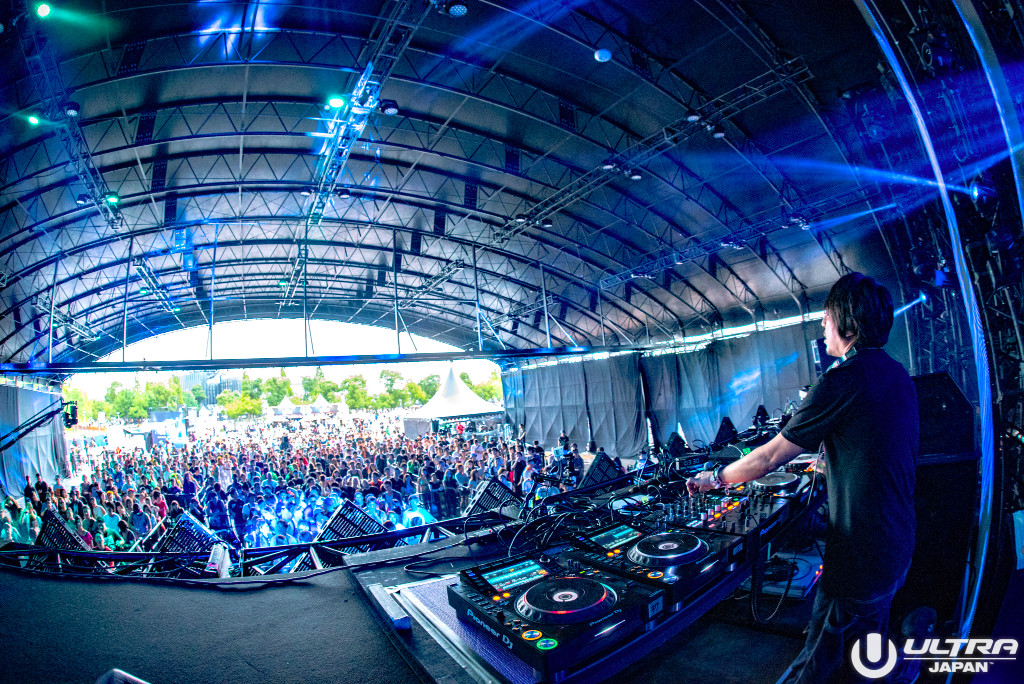 04 Sugiurumn_ULTRA JAPAN Day1_RESISTANCE_5