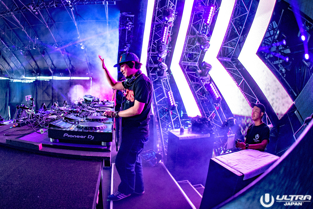 04 Sugiurumn_ULTRA JAPAN Day1_RESISTANCE_8