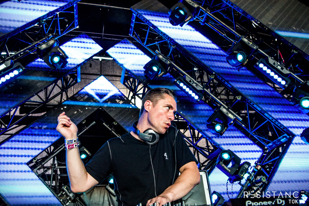 05 Jon Rundell_ULTRA JAPAN Day3_RESISTANCE_3