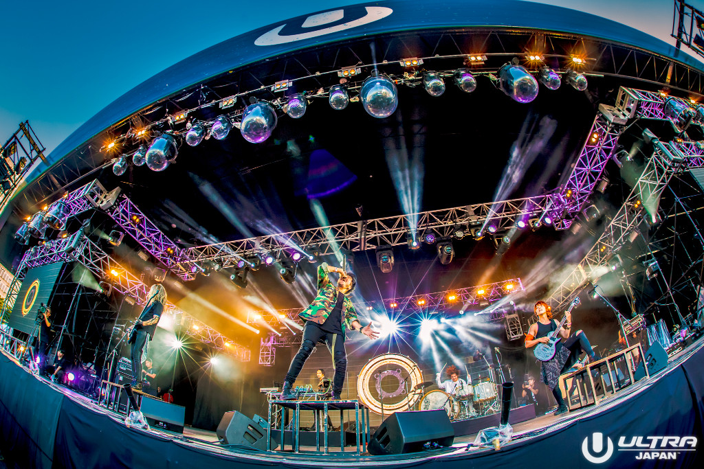 06 Crossfaith_ULTRA JAPAN Day3_LIVE_