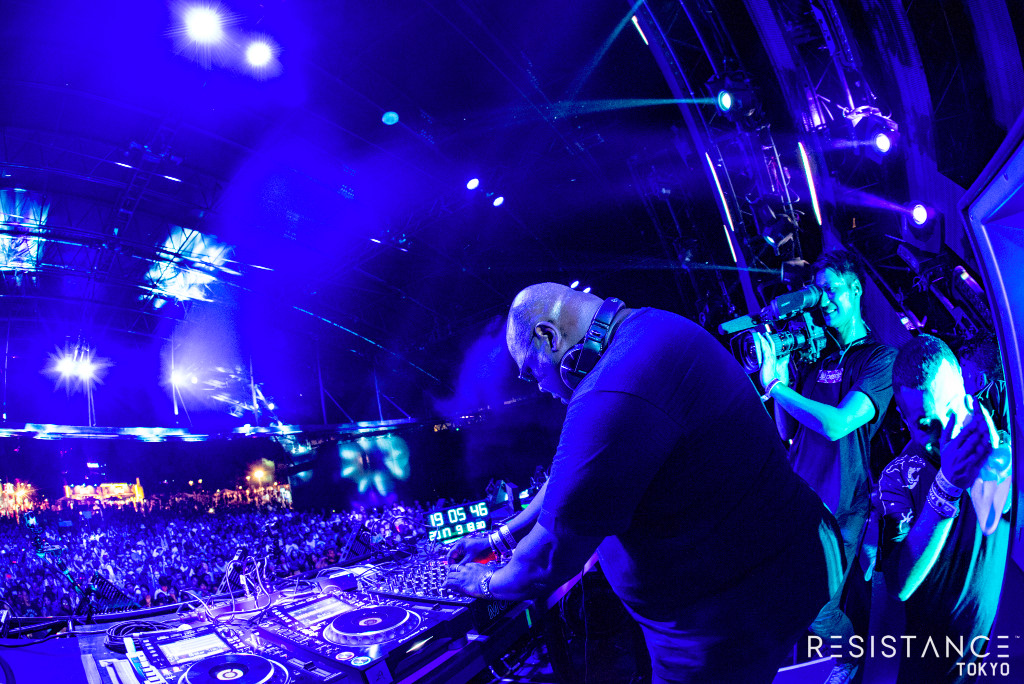 07 Carl Cox_ULTRA JAPAN Day3_RESISTANCE_2