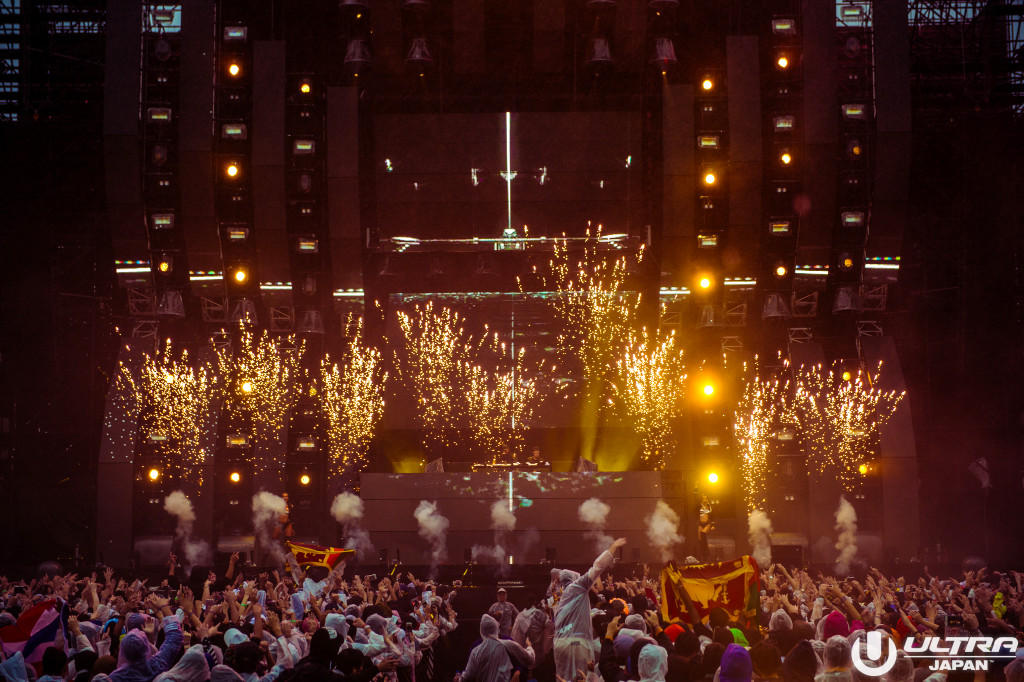 07 Knife Party_ULTRA JAPAN Day2_MAIN_2