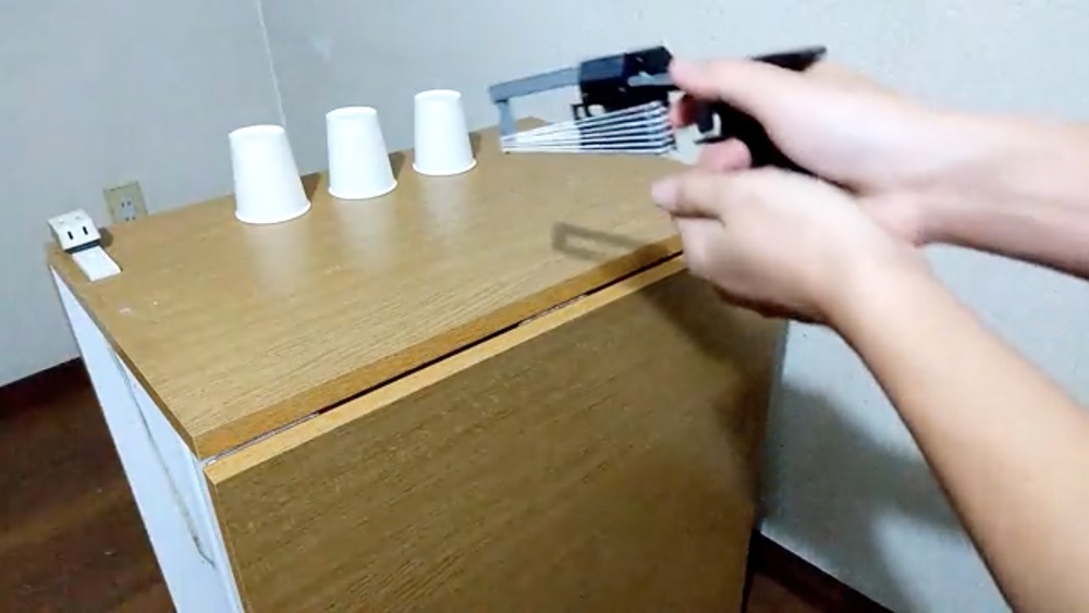 「マガジン式ゴム銃」
