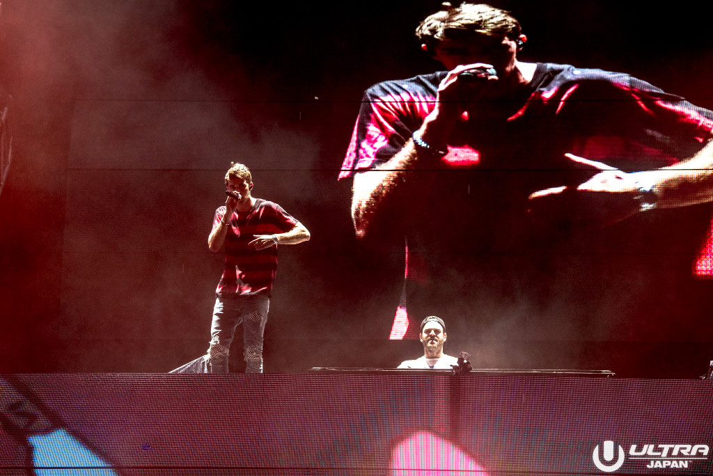 09 The Chainsmokers_ULTRA JAPAN Day2_MAIN_2