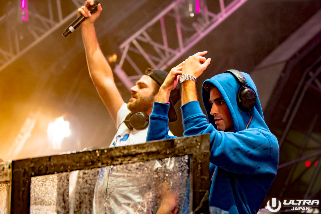 09 The Chainsmokers_ULTRA JAPAN Day2_MAIN_3