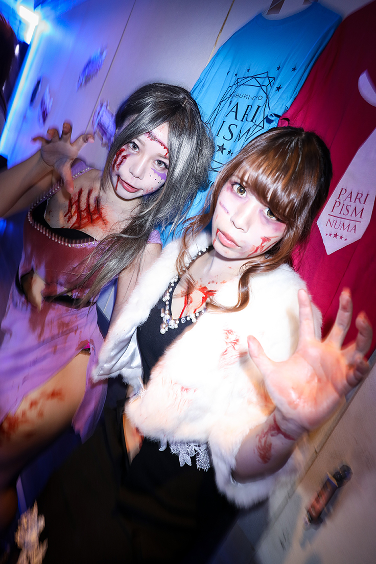 「歌舞伎町ハロウィン」のコスプレ仮装ギャル　写真提供：トシムラ