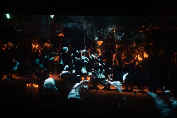 鏡の上映会