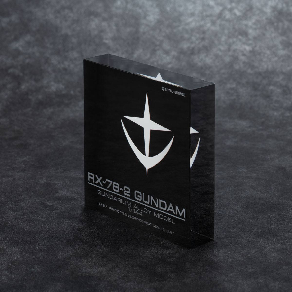 ガンダリウム合金モデル 1/144 RX-78-2ガンダム