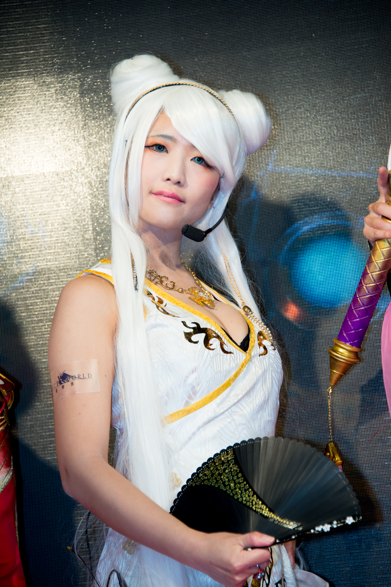 TGS2016_コンパニオン写真_完美世界 1