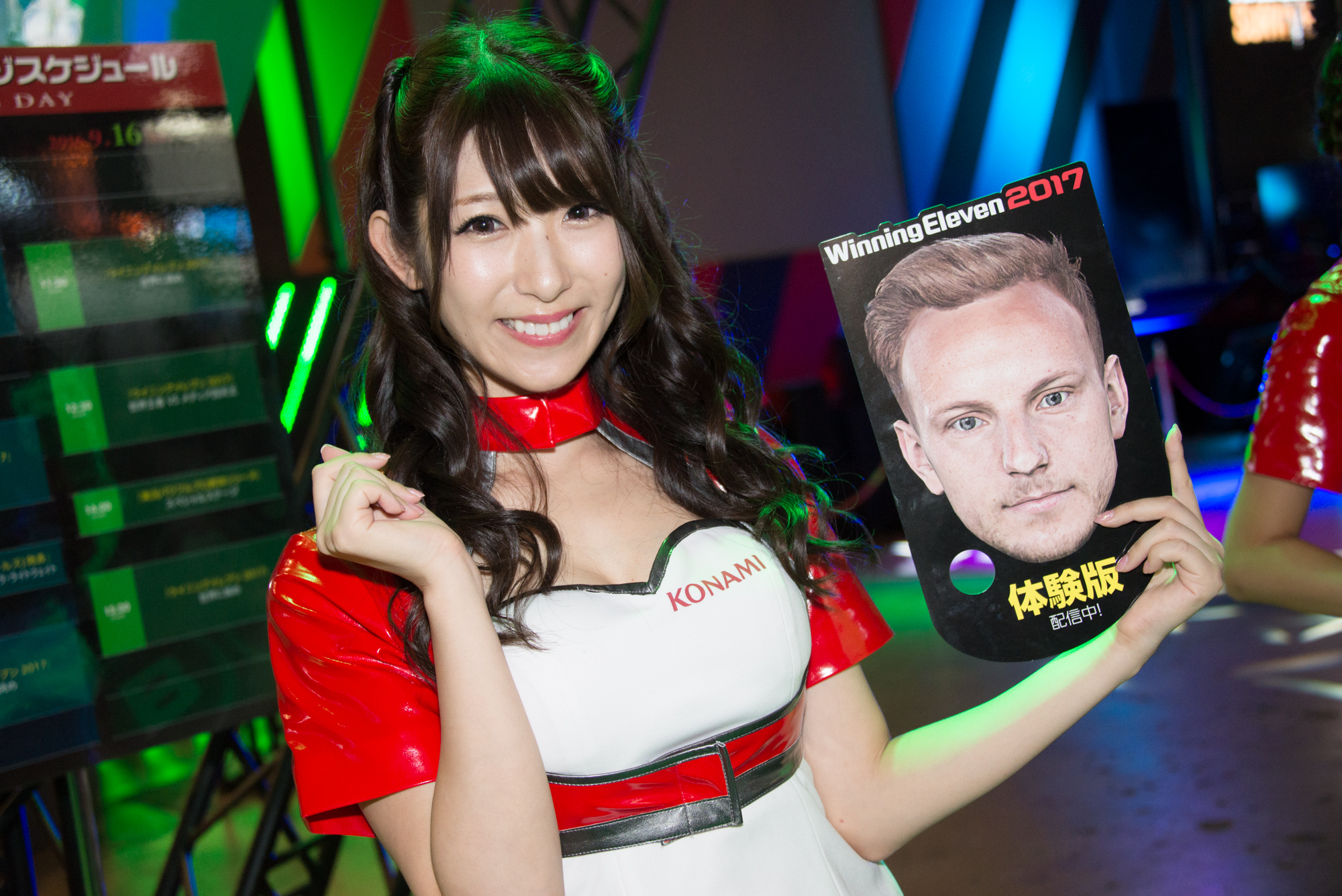 TGS2016_コンパニオン写真_KONAMI 1