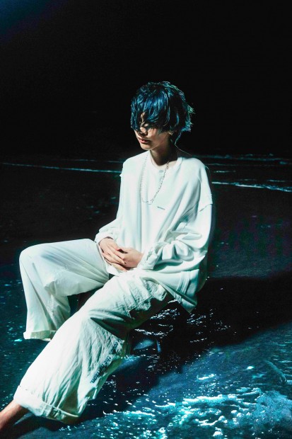 米津玄師アーティスト写真 Photo by 山田智和