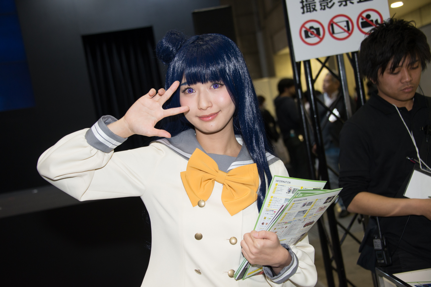 TOKYO MXのコンパニオンさんのコスプレ画像3