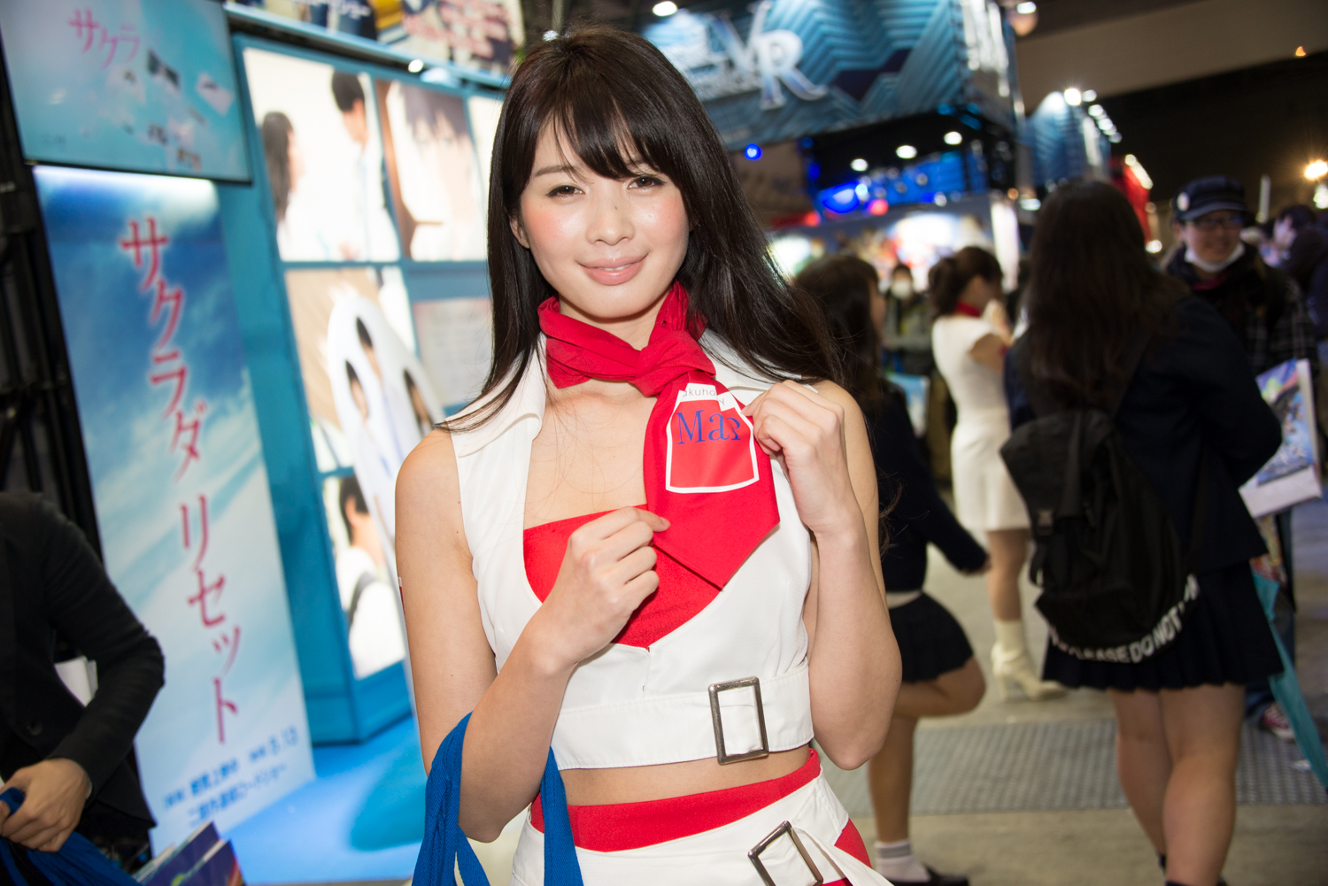 博報堂DYのコンパニオンさんのコスプレ画像1