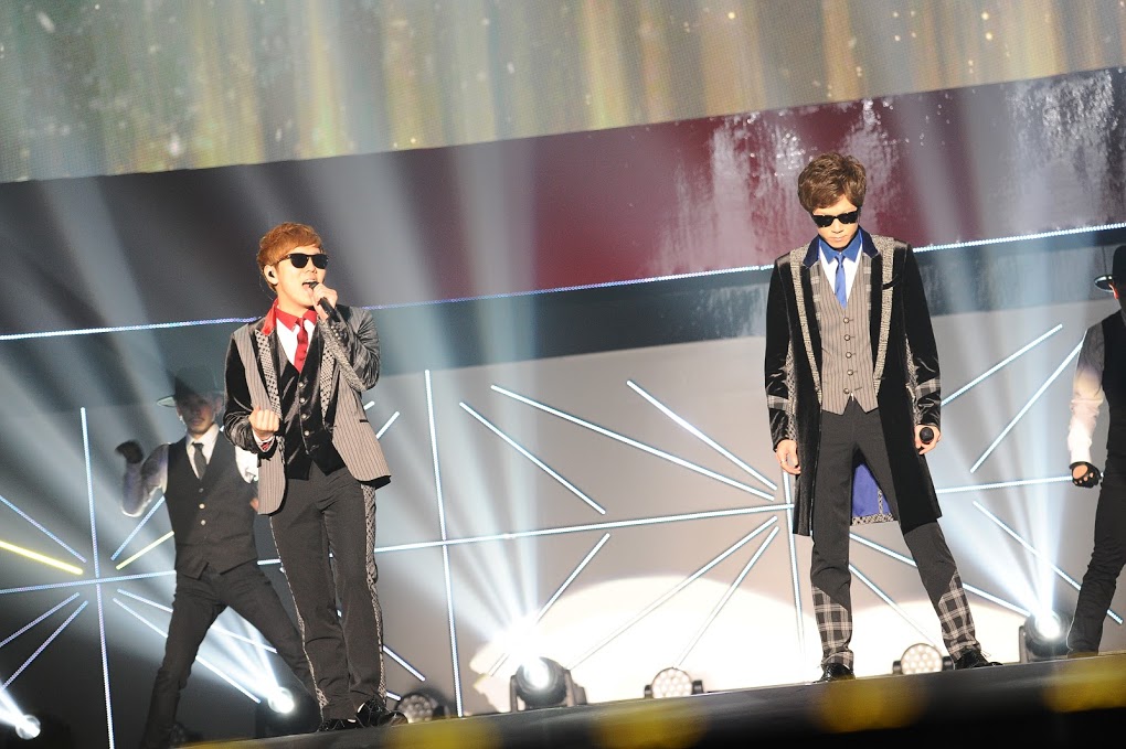 （左）HIKAKINさん／（右）SEIKINさん