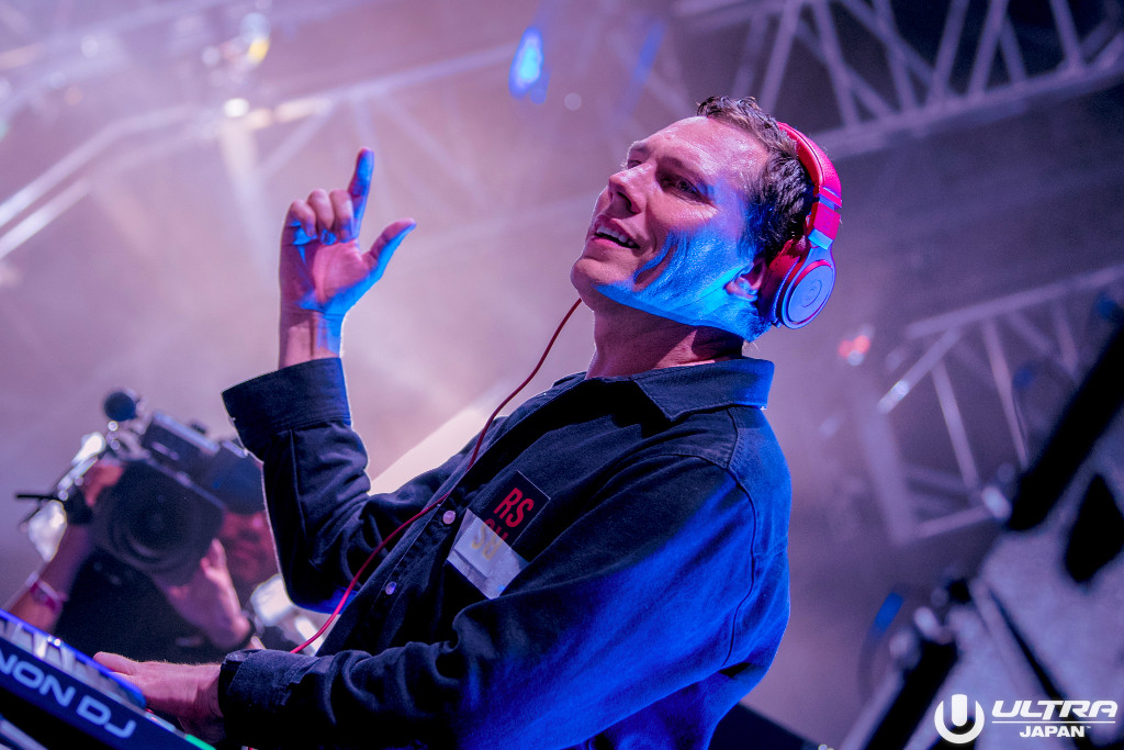 09 Tiësto_ULTRA JAPAN Day3_MAIN_