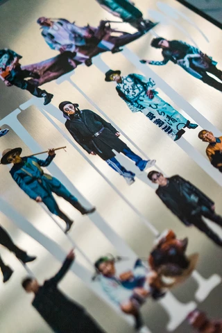 シルバーテツヤさん／画像はSLVR.TETSUYA公式サイトより