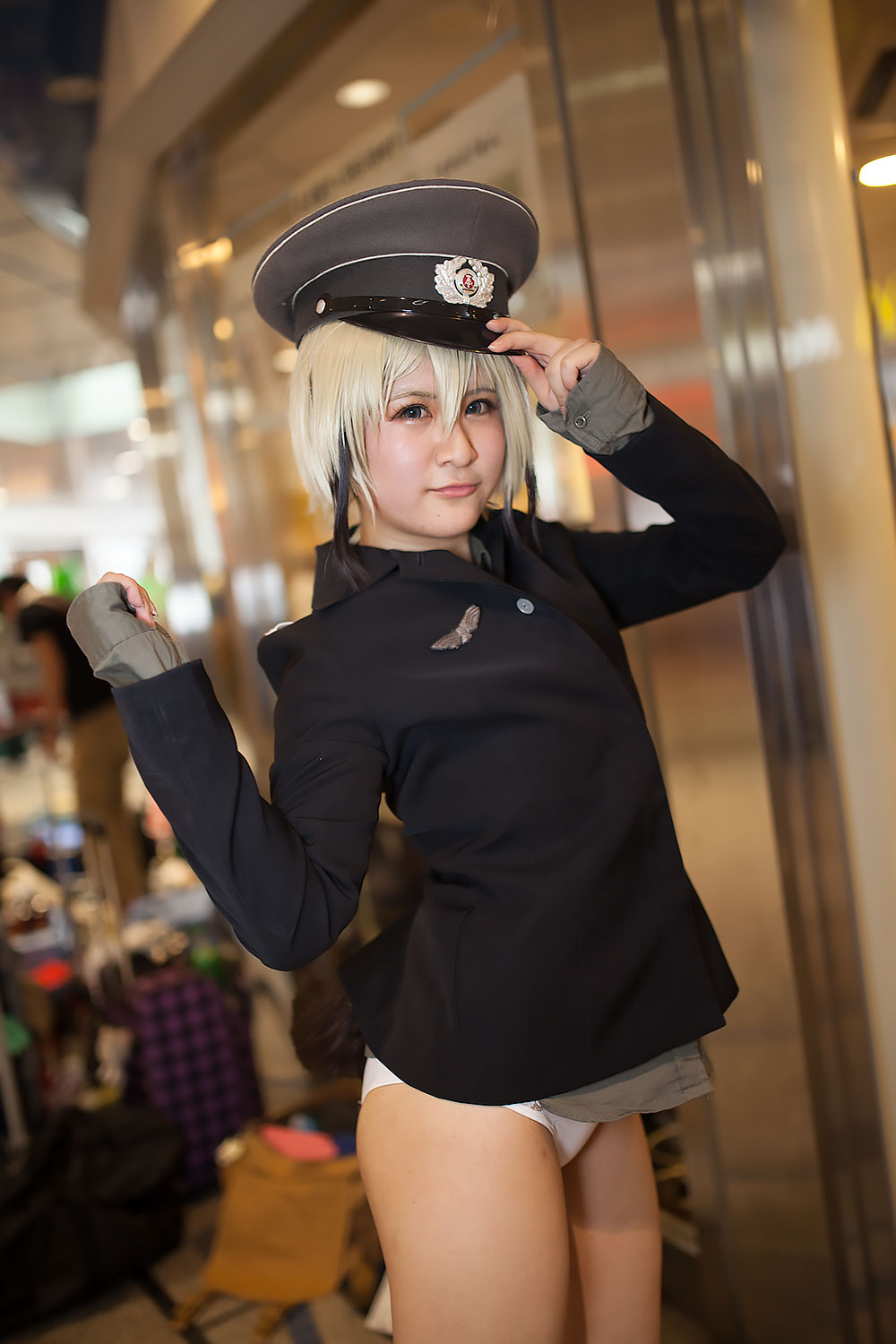 六哩さん（『ストライクウィッチーズ』ハルトマン）2