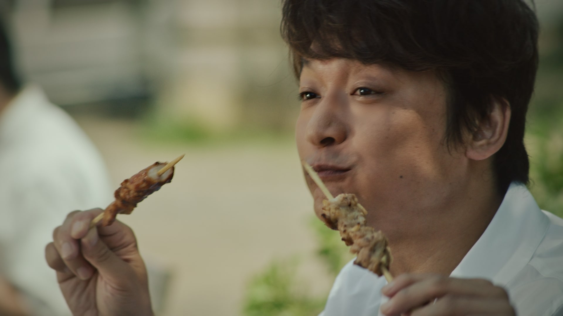 香取慎吾出演、新TVCM「ファミマのあの曲で会話」篇5