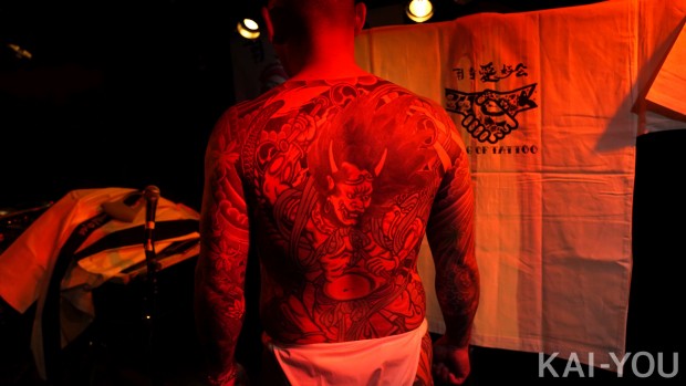 ねんぴさんの背中に彫られた雷神