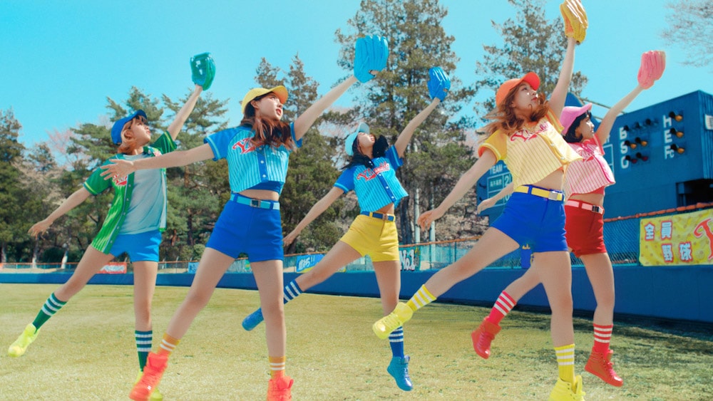 TWICEワイモバCM_3