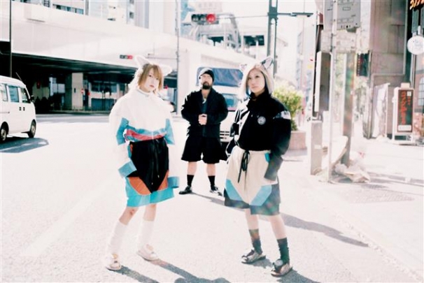 毒kinokopink「kill remote」新作のテーマは「みなしギャルと猫」