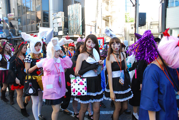 ゾンビ〜〜〜