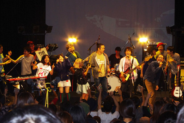 嫁入りランド、tofubeats、thamesbeat、okadada、STAGが集合したアンコールの模様