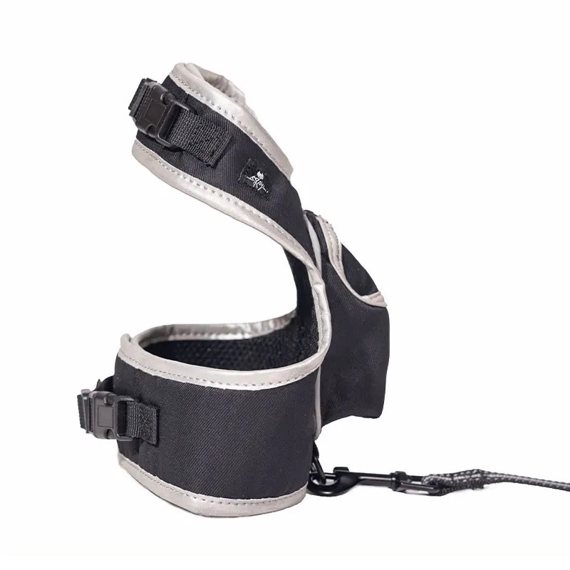 Stray X Travel Cat Harness &amp; Leash Set Limited-Edition／画像はTravel Cat販売サイトより