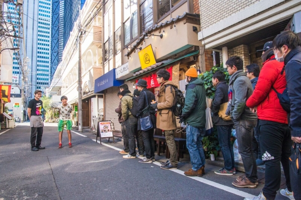 地球少年・篠原祐太のコオロギラーメン実食レポート4