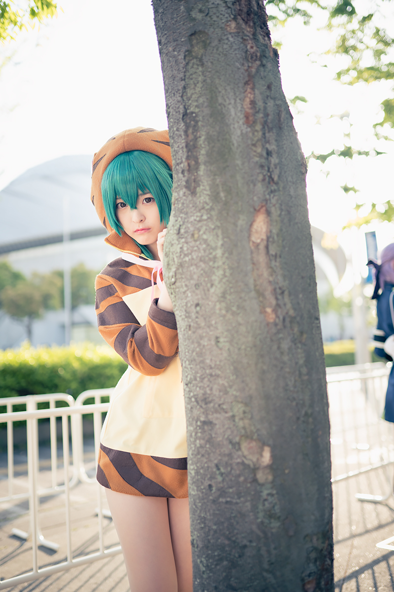超会議2017_コスプレイヤー_肉球あやとさん（『けものフレンズ』ツチノコ）3