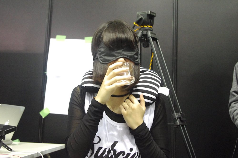 『ニコニコ超会議2016』超VRアトラクションズエリアでの「失禁体験会」8