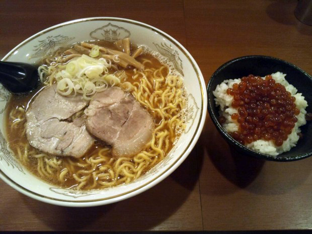 旭川らーめん 味乃やまびこ 嶋 「ヤッホーセットいくら(熟成正油ラーメン+ミニいくら丼)」