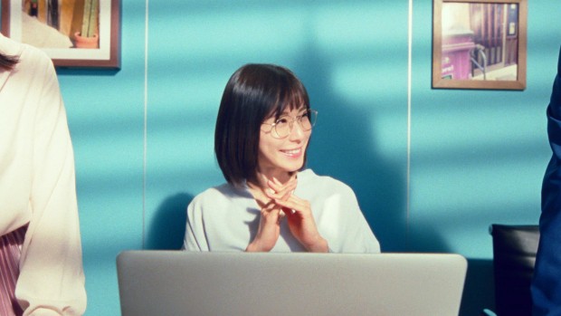 自由に変わろ。松岡茉優の3変化ムービー8