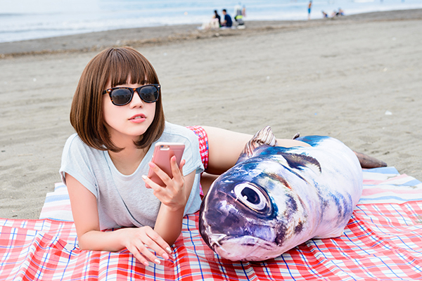 モーコレ「巨大鯖のクッションケース」