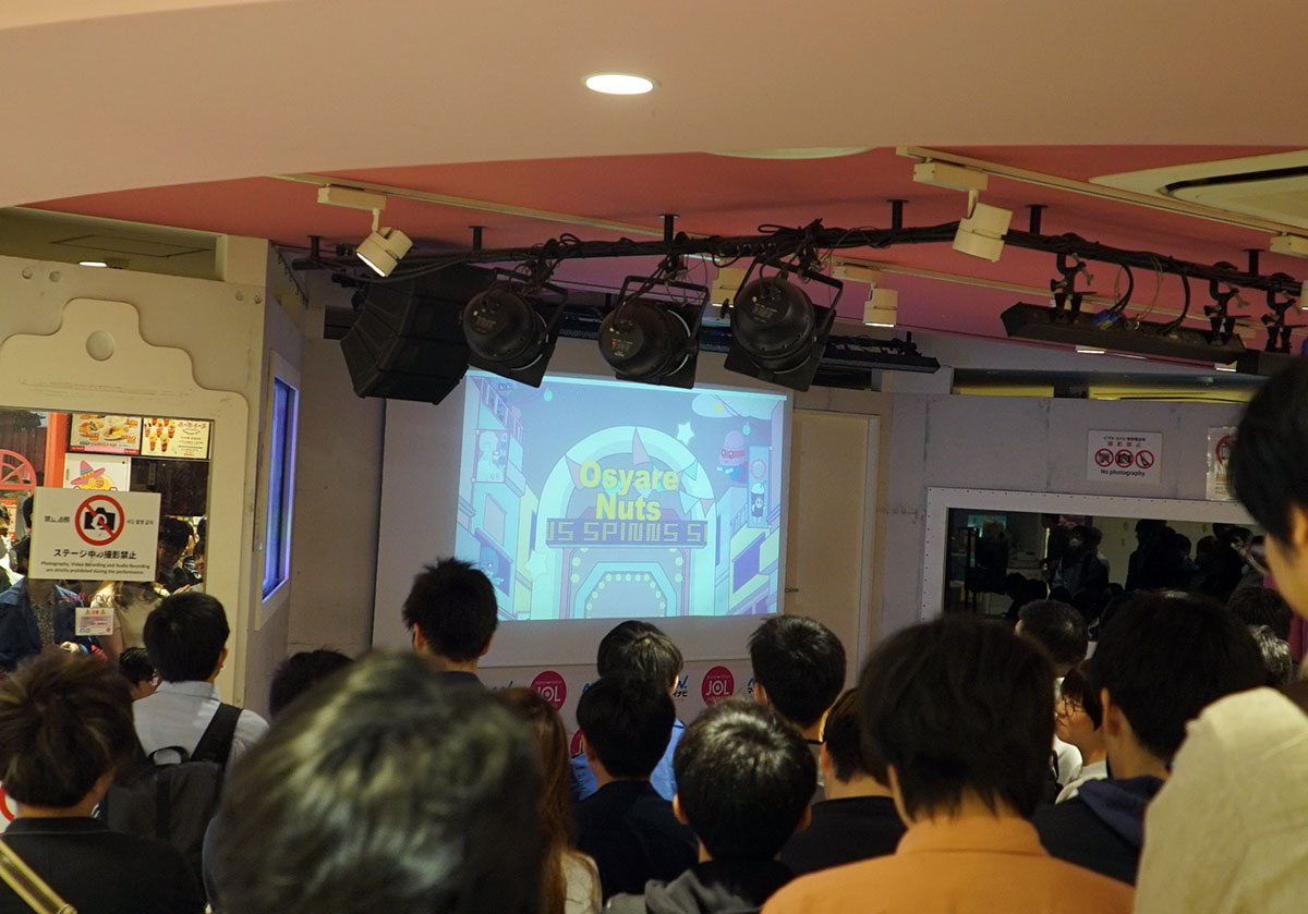 JOL原宿に集まったJKたち