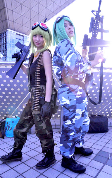GUMIの「僕らの8bit戦争」コス